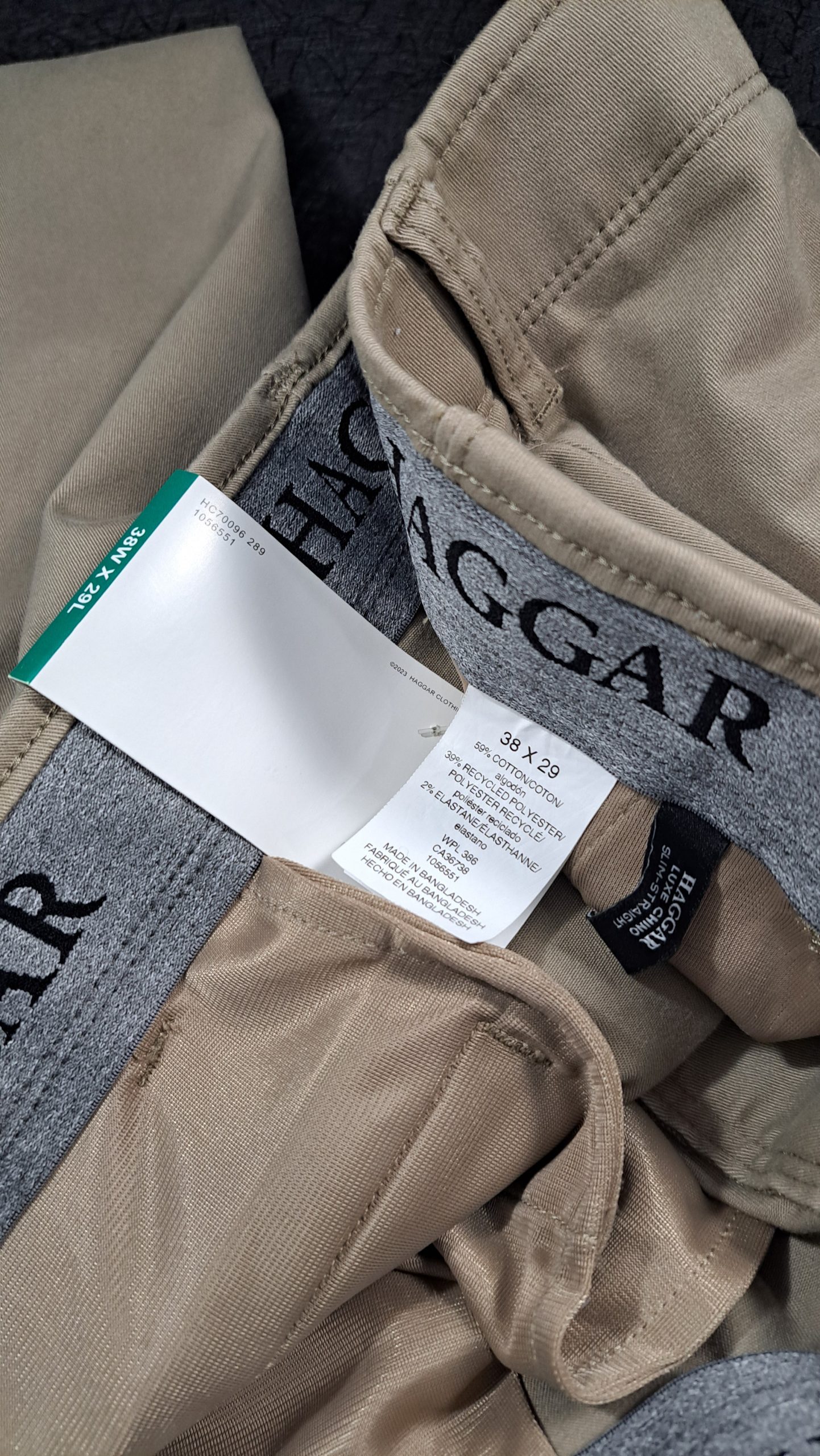 Haggar Men's Comfort Dress Pants Khaki Tan Size 38x29.