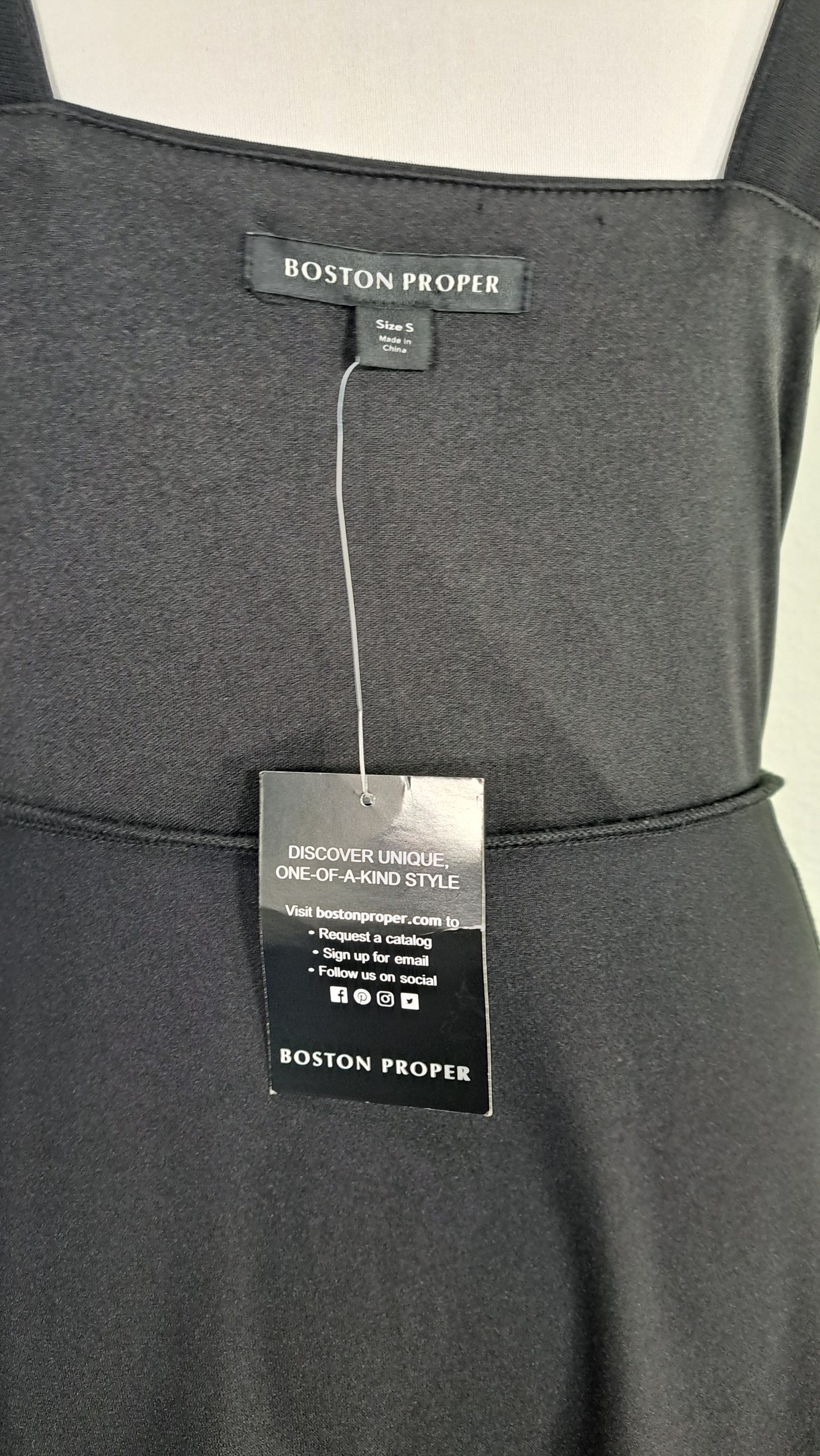 Boston Proper Beyond Travel High Neck Laser Cut Midi Dress – Black – Size Small – New With Tags