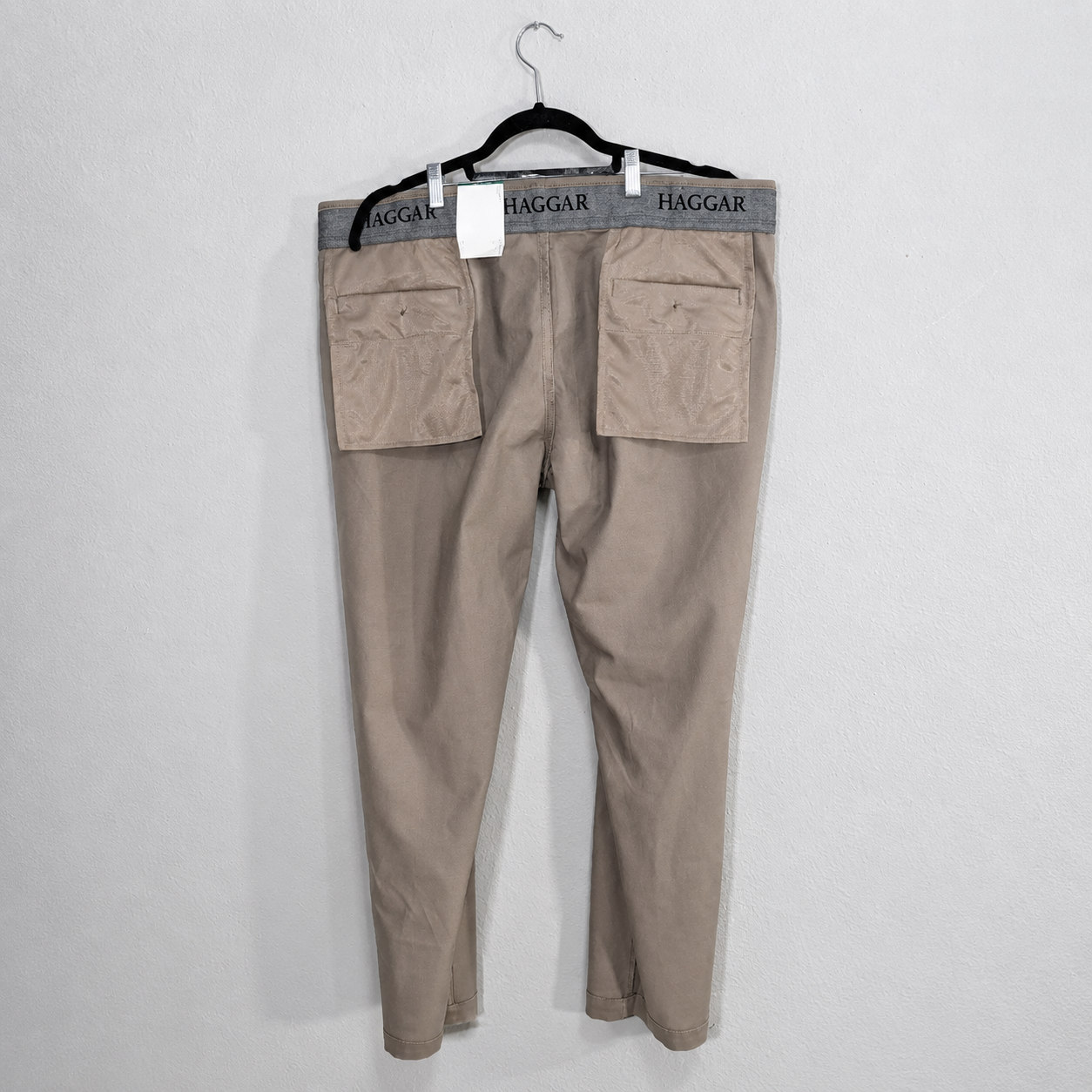 Haggar Men's Comfort Dress Pants Khaki Tan Size 38x29.