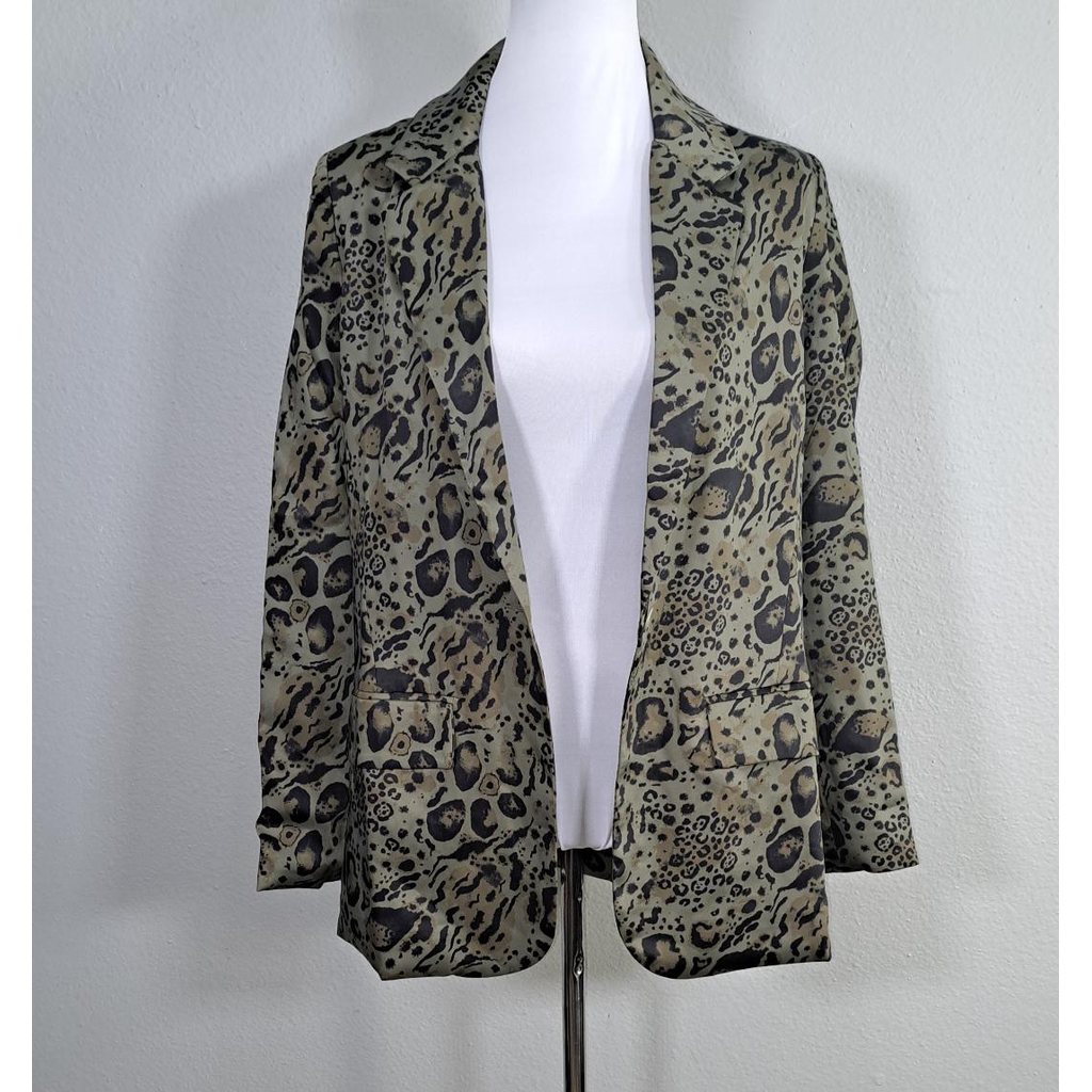 Lolita Pocket Women’s Animal Print Blazer Size S New With Tags Soft Lined Jacket
