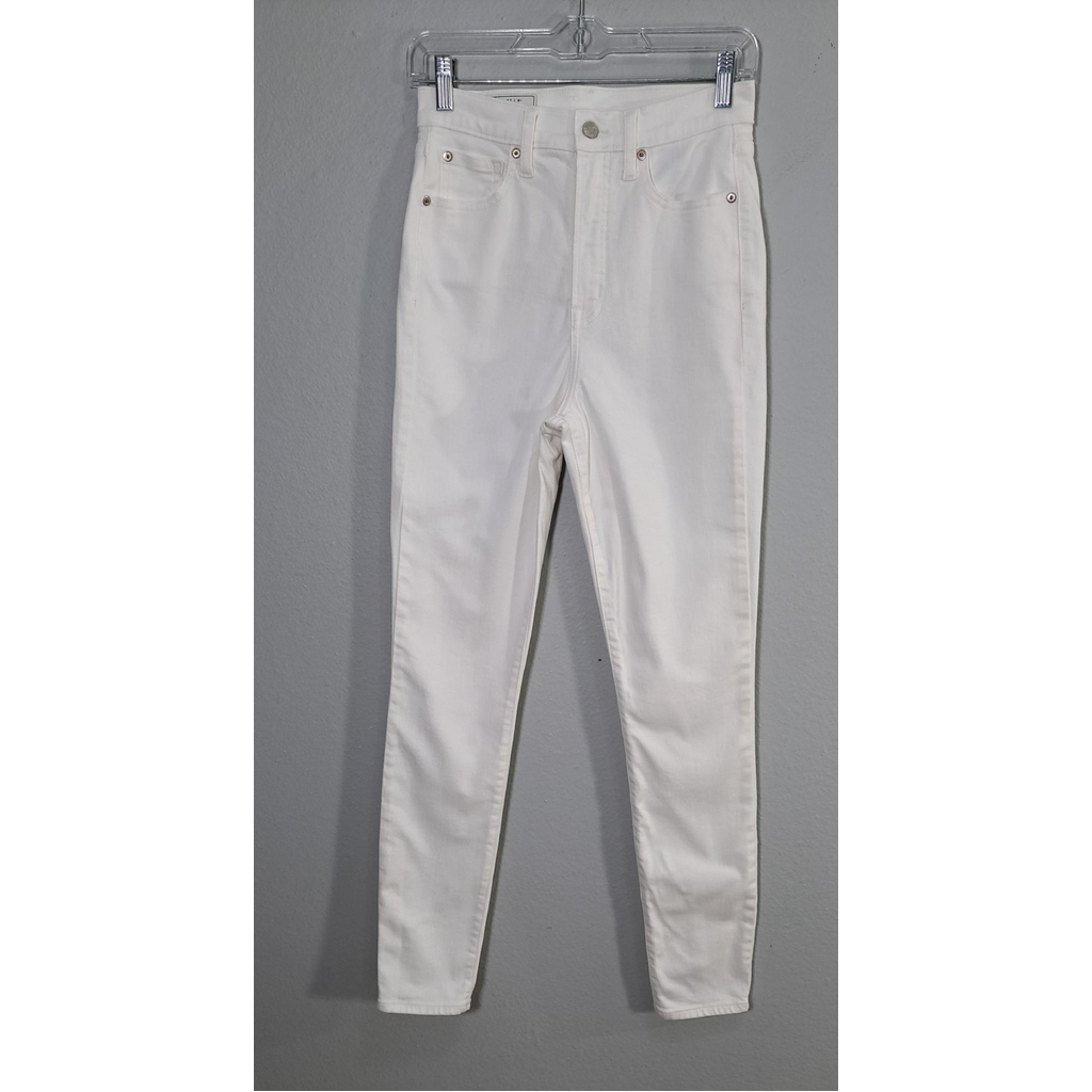 GAP True Skinny Sky High White Jeans Women's Size 27/4 .