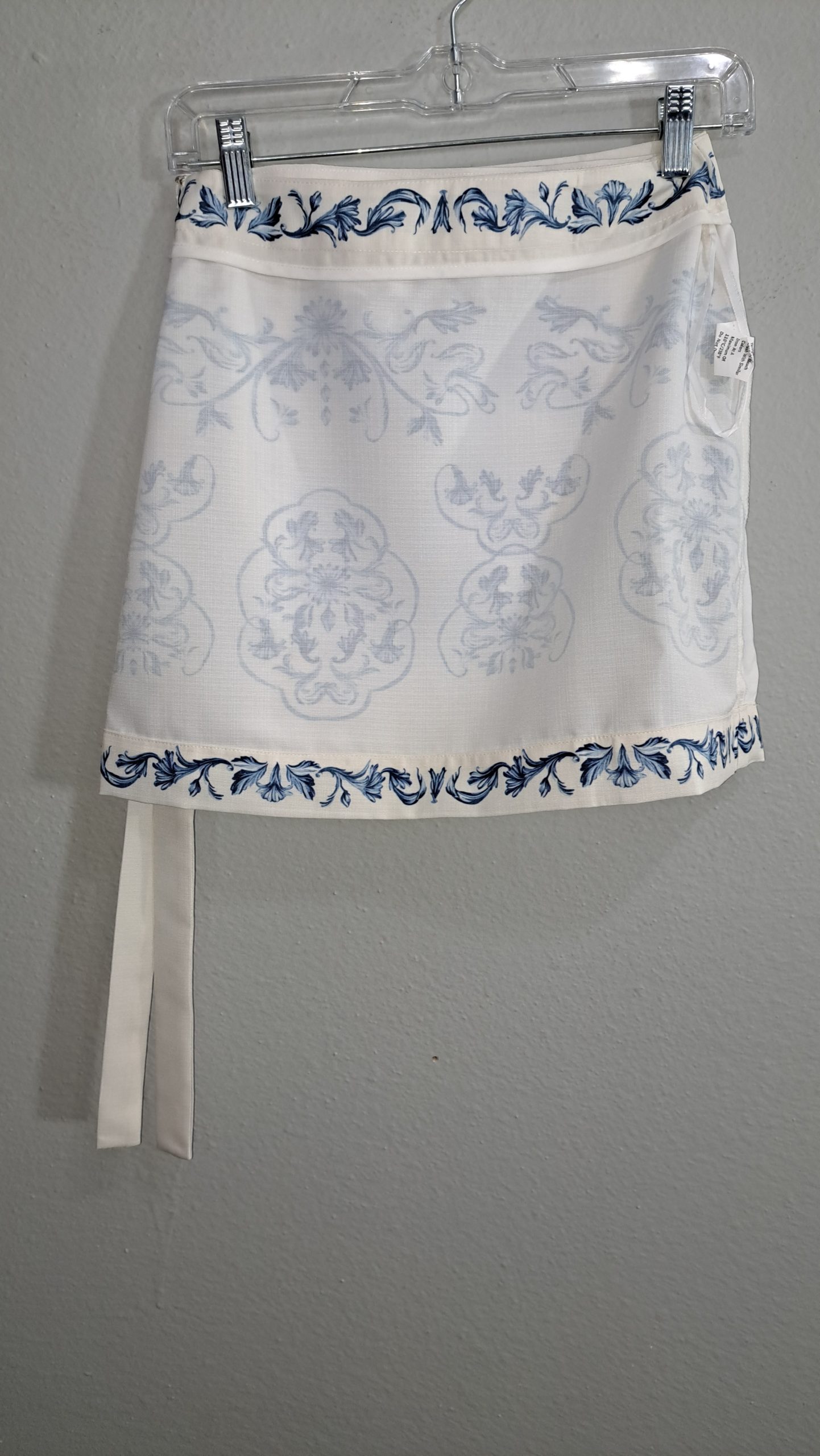 COMMENSE Women's Wrap Skirt XS White Blue Porcelain Print Side Tie NWT