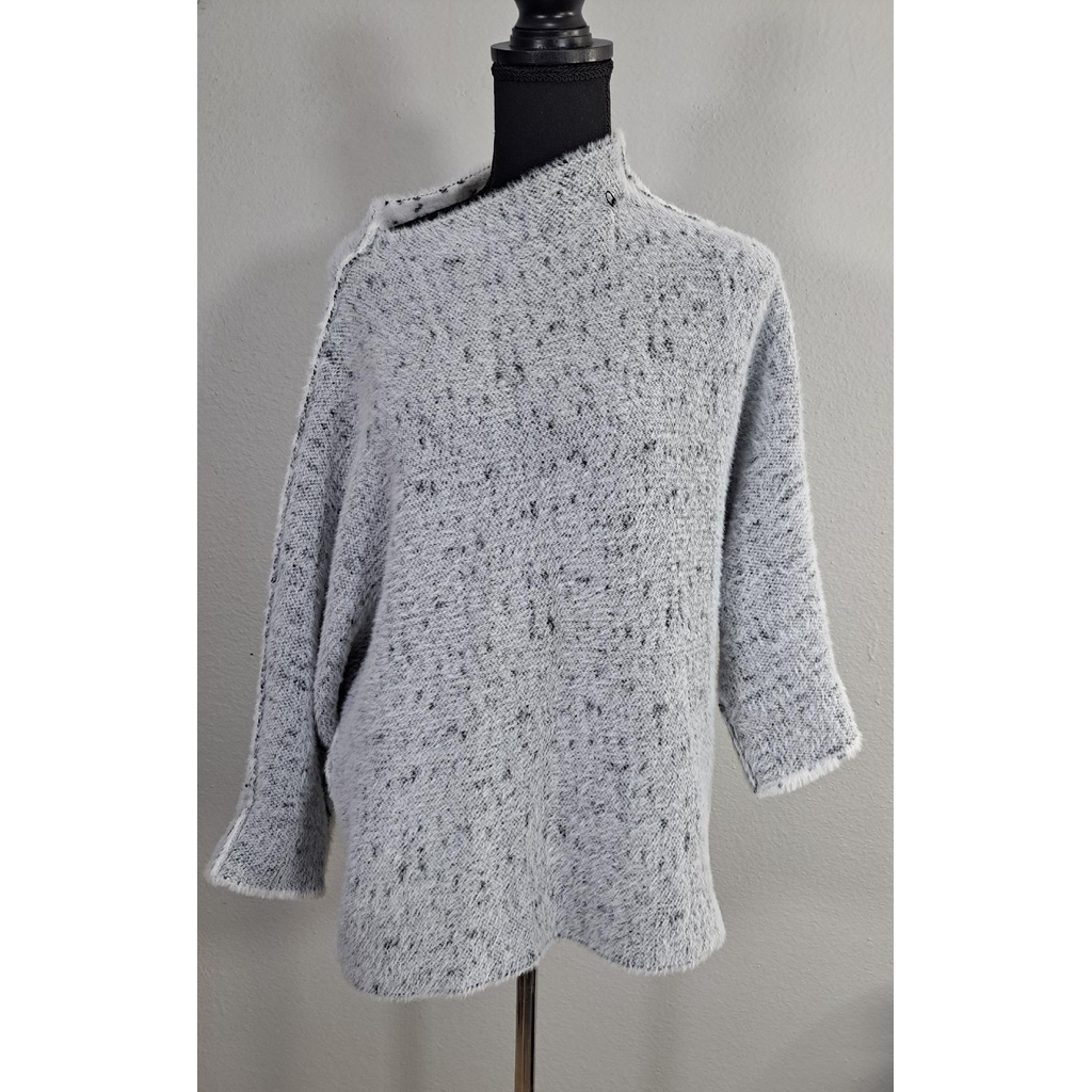 Calligraphie Soft Mock Turtleneck Sweater White Black Speckled Eyelash Knit 3/4 Sleeve, Size L.